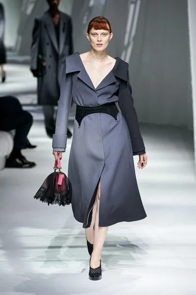 Look 57